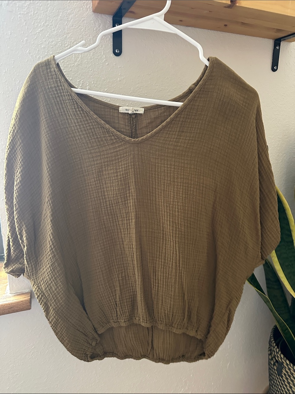 Relaxed V-Neck Cotton Gauze Tunic in Olive